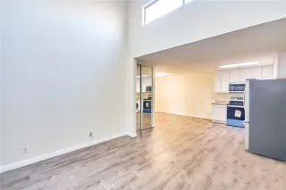 Photo #5: TR23016604 Listing