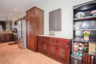 Photo #3: TR23069343 Listing 