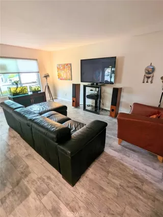 Photo #4: TR23158525 Listing