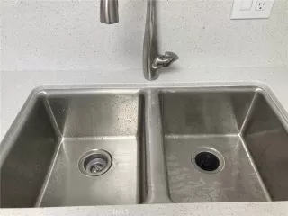 Photo #3: TR24016228 Listing