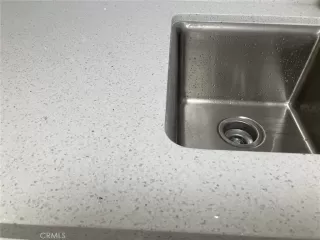 Photo #4: TR24016228 Listing