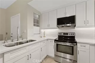 Photo #4: TR24165521 Listing