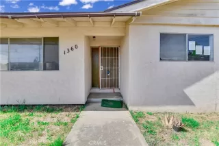 Photo #3: TR25075795 Listing