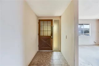 Photo #4: TR25075795 Listing