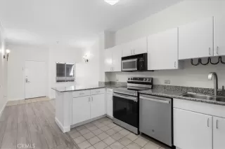 Photo #6: TR25096682 Listing 