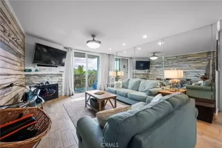 Photo #4: TR25240006 Listing