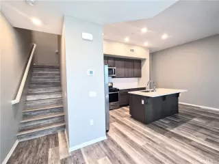 Photo #6: TR25258909 Listing 