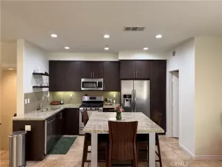 Photo #6: TR25261265 Listing 