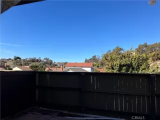 Photo #5: TR25267572 Listing 