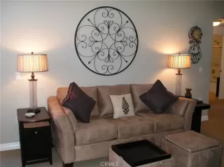 Photo #4: TR26003644 Listing