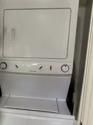 Photo #5: TR26003644 Listing