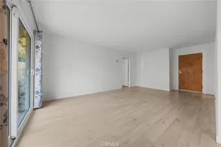 Photo #3: TR26030234 Listing 