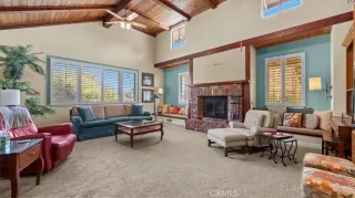 Photo #3: TR26045428 Listing 