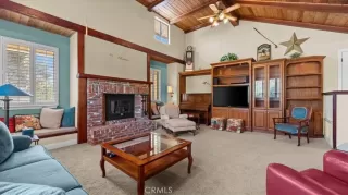 Photo #4: TR26045428 Listing 