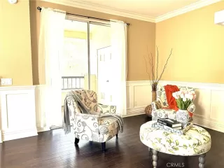 Photo #4: TR26053632 Listing 