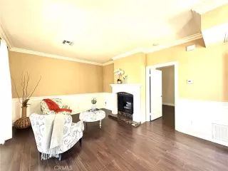 Photo #5: TR26053632 Listing 