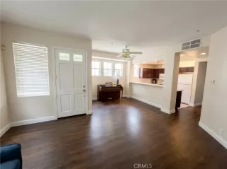 Photo #5: TR26060589 Listing