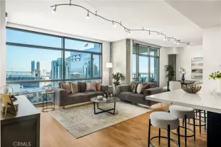 Photo #4: TR26067048 Listing 