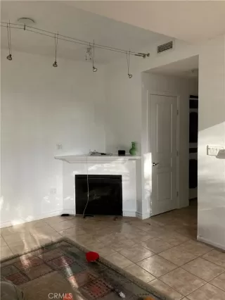 Photo #1: TR26166112 Listing