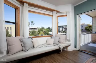 Photo #3: V1-22883 Listing