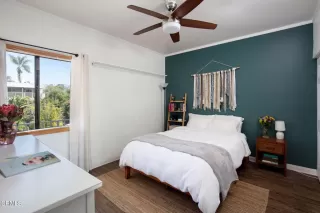 Photo #5: V1-22883 Listing