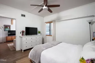 Photo #6: V1-22883 Listing