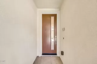 Photo #2: V1-25102 Listing 