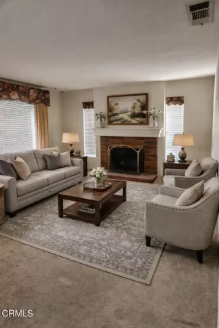 Photo #4: V1-34402 Listing 