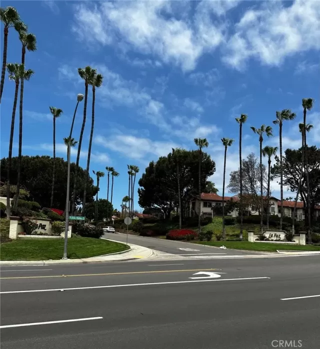 MLS: WS23093245 Condo For Sale