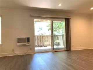 Photo #3: WS23126741 Listing