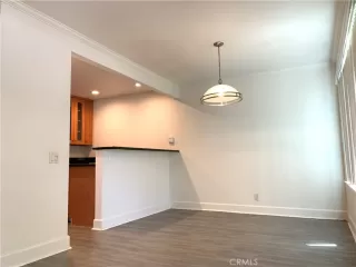 Photo #6: WS23126741 Listing