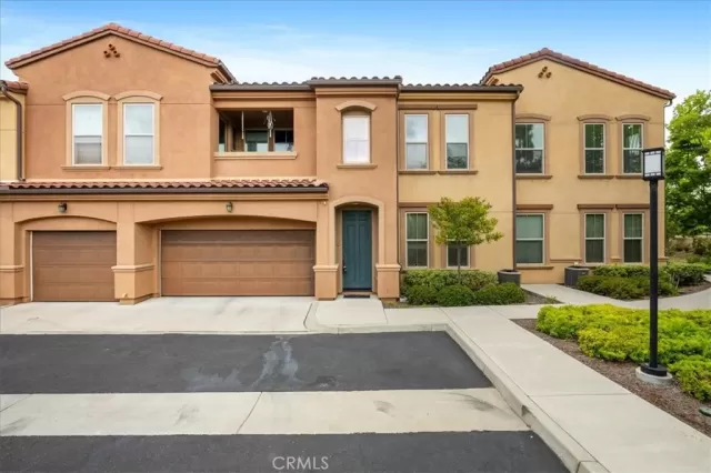 MLS: WS25169810 Condo For Sale