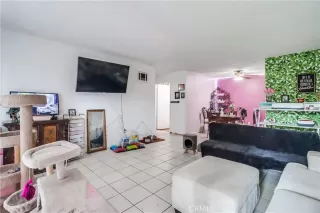 Photo #4: WS25206762 Listing 