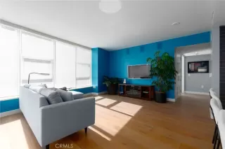 Photo #5: WS26015496 Listing