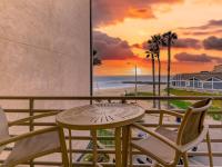 Browse active condo listings in IMPERIAL BEACH CLUB