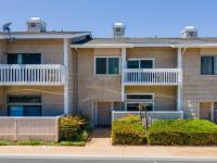 Browse active condo listings in LA JOLLA VILLAGE PARK