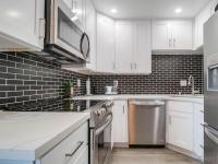 Browse active condo listings in TOWN SQUARE