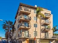 More Details about MLS # 250022363 : 801 W HAWTHORN STREET 208